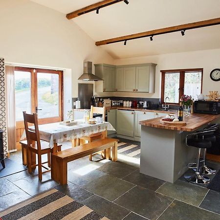 The Old Dairy - Boutique Countryside Cottage At Harrys Cottages Pen-y-Clawdd Kültér fotó
