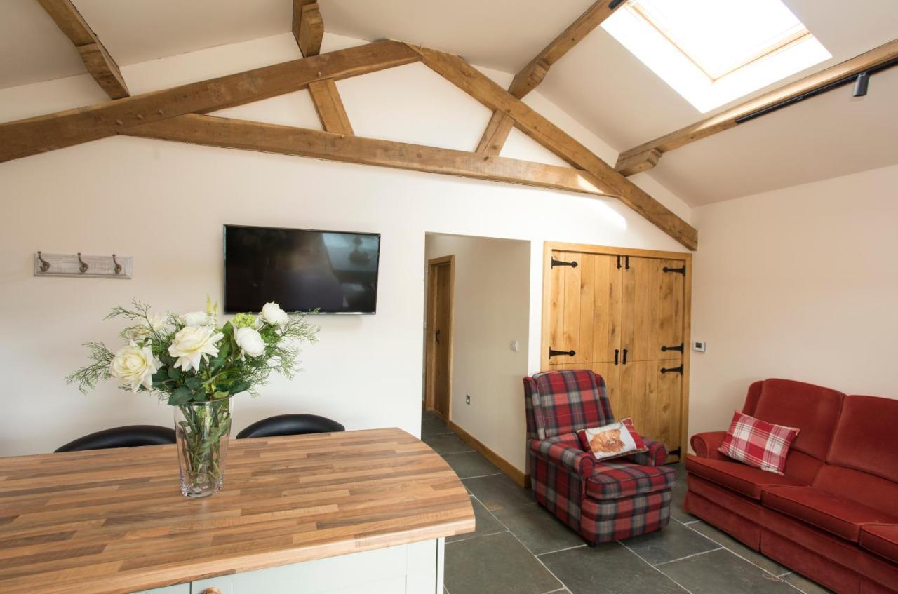 The Old Dairy - Boutique Countryside Cottage At Harrys Cottages Pen-y-Clawdd Kültér fotó