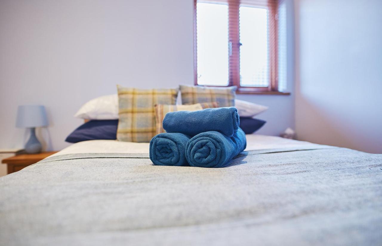 The Old Dairy - Boutique Countryside Cottage At Harrys Cottages Pen-y-Clawdd Kültér fotó