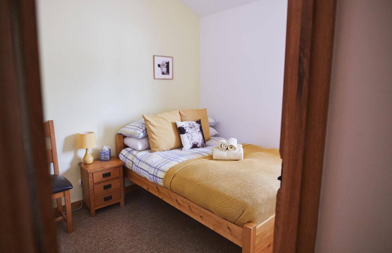 The Old Dairy - Boutique Countryside Cottage At Harrys Cottages Pen-y-Clawdd Kültér fotó
